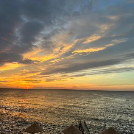 Ξενοδοχείο με διαμερίσματα Maristella Marine Residense 4*