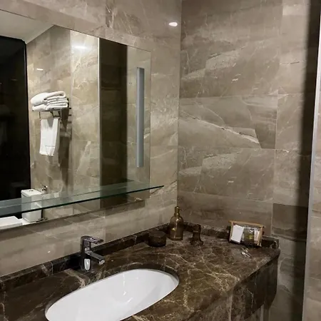 Maristella Marine Residense 4*